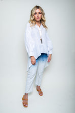 Load image into Gallery viewer, Wide Fit White Linen Shirt