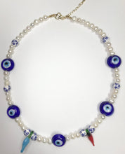 Load image into Gallery viewer, Pearl Decor Necklace